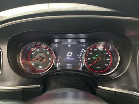 Used 2019 Dodge Charger SXT AWD/4WD image 11