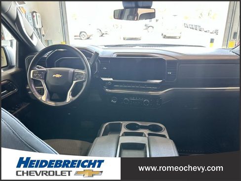 Used 2023 Chevrolet Silverado 1500 LT AWD/4WD image 16