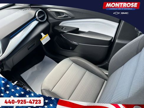 New 2026 Chevrolet Trax LT w/ LT Convenience Package FWD image 26