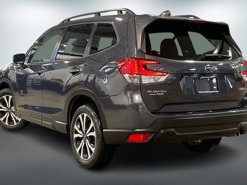 Used 2023 Subaru Forester Limited image 12