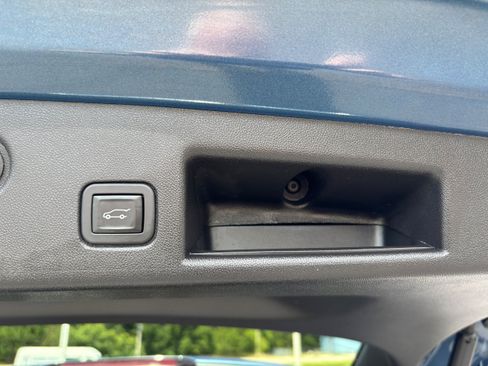 Used 2024 Chevrolet Equinox RS AWD/4WD image 13