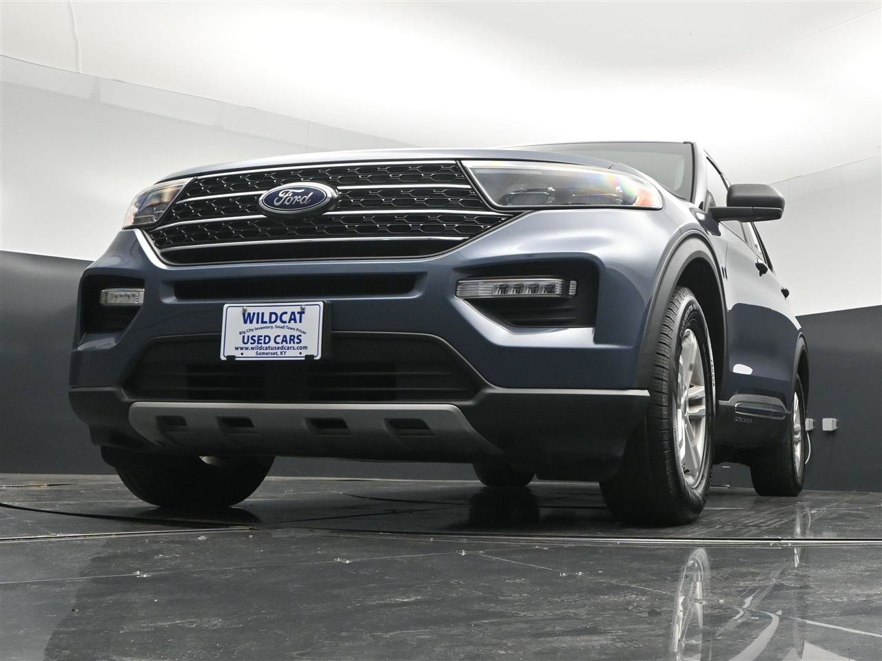 Used 2021 Ford Explorer XLT w/ Equipment Group 202A RWD image 28