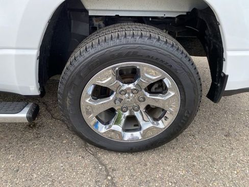 Used 2022 RAM 1500 Big Horn AWD/4WD image 13
