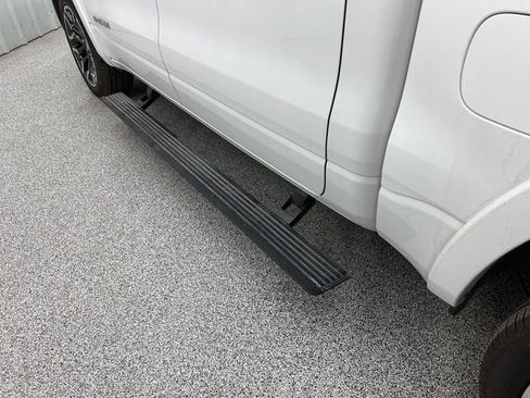 Used 2025 RAM 1500 Limited image 9