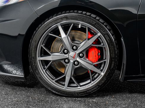 Used 2021 Chevrolet Corvette Stingray Preferred Conv w/ 2LT image 20