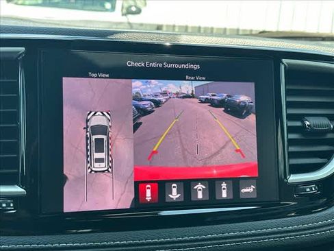 Used 2026 Chrysler Pacifica Select FWD image 26