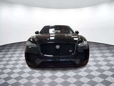 Used 2017 Jaguar F-PACE S image 5