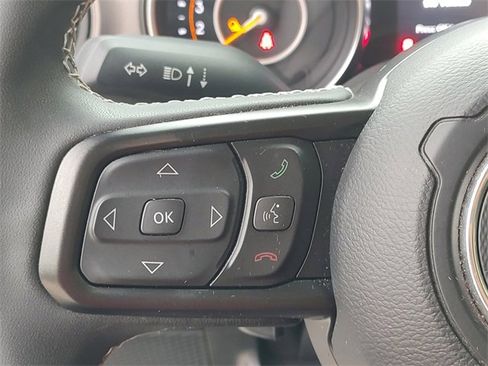 Certified 2023 Jeep Gladiator Sport S image 24