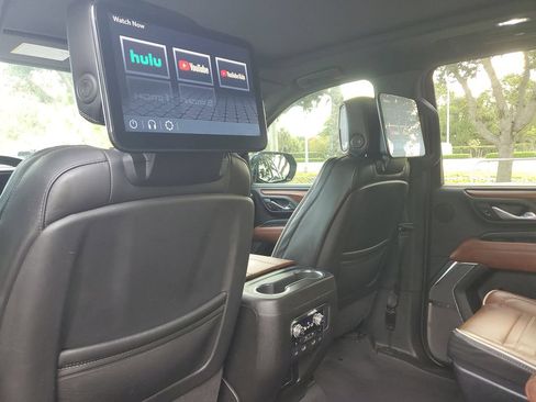 Certified 2023 GMC Yukon XL Denali Ultimate AWD/4WD image 15