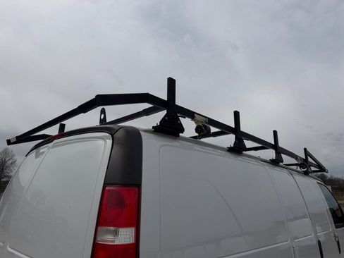 Used 2020 Chevrolet Express 2500 w/ Driver Convenience Package image 24