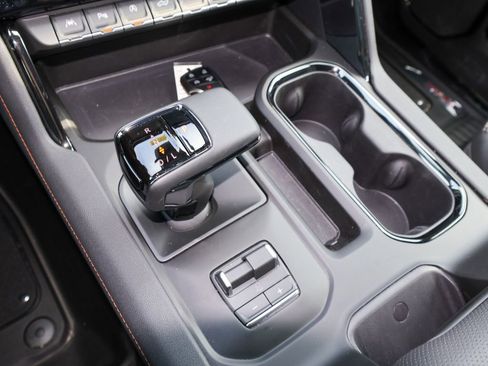 Used 2026 GMC Sierra 1500 AT4 w/ Technology Package AWD/4WD image 23