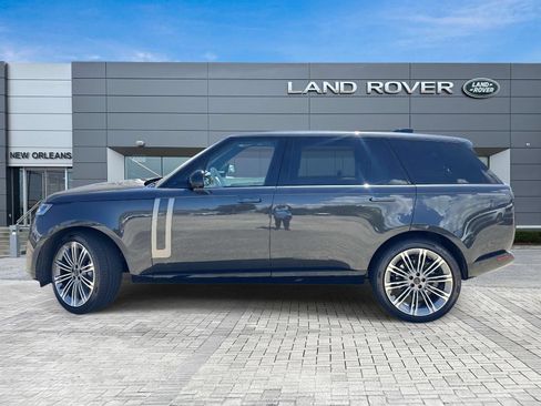 New 2026 Land Rover Range Rover Long Wheelbase SE AWD/4WD image 2