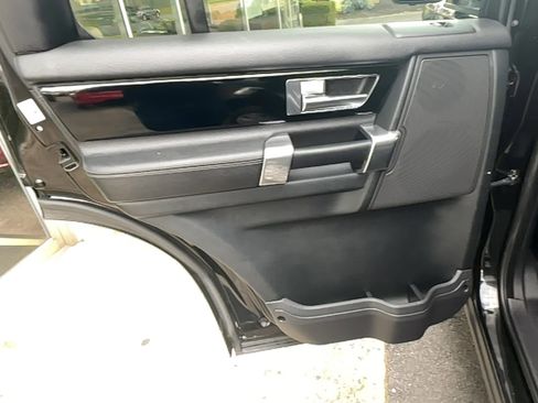 Used 2010 Land Rover LR4 HSE LUX image 21