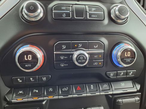 Used 2019 GMC Sierra 1500 SLT w/ SLT Premium Plus Package RWD image 9