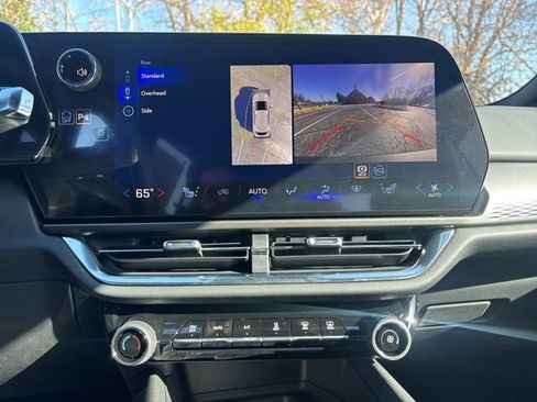 New 2026 Chevrolet Equinox EV LT w/ Comfort Package image 13