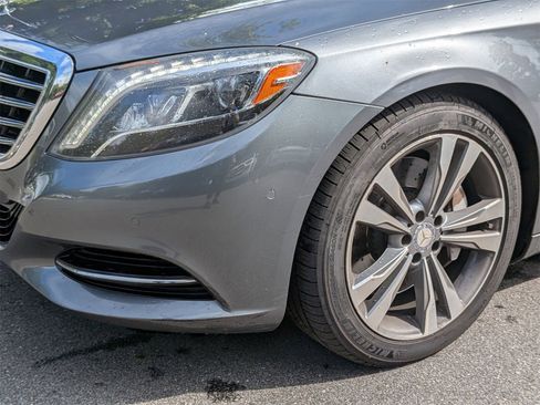 Used 2017 Mercedes-Benz S 550 4MATIC Sedan image 9