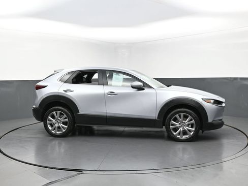Used 2021 MAZDA CX-30 AWD 2.5 S w/ Select Package image 4