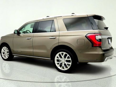 Used 2019 Ford Expedition Platinum AWD/4WD image 7