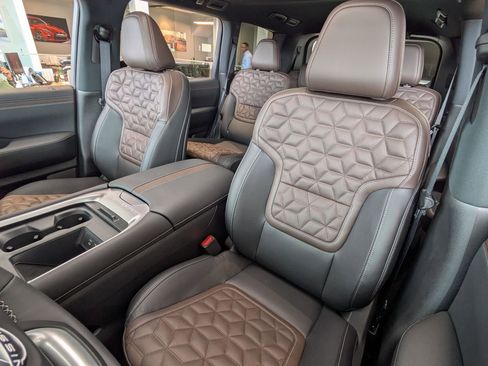 New 2026 Nissan Armada Platinum Reserve image 13