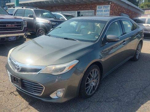 Used 2014 Toyota Avalon XLE Touring FWD image 7