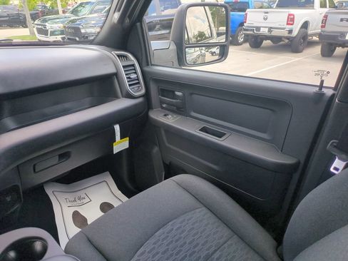 New 2026 RAM 3500 Tradesman AWD/4WD image 17