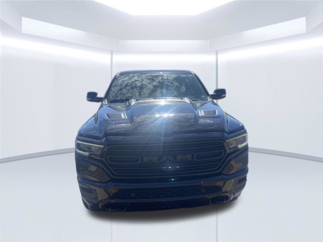 Used 2020 RAM 1500 Limited w/ Black Appearance Package AWD/4WD image 2