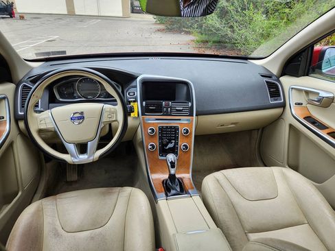 Used 2015 Volvo XC60 T5 Premier FWD image 9