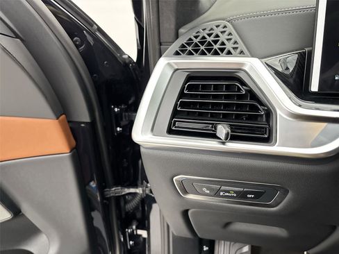 New 2027 BMW X7 xDrive40i AWD/4WD image 31