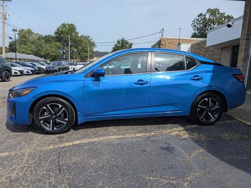 Used 2024 Nissan Sentra SV FWD image 6