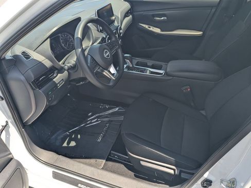 Certified 2025 Nissan Sentra SV w/ Trunk Package FWD image 9