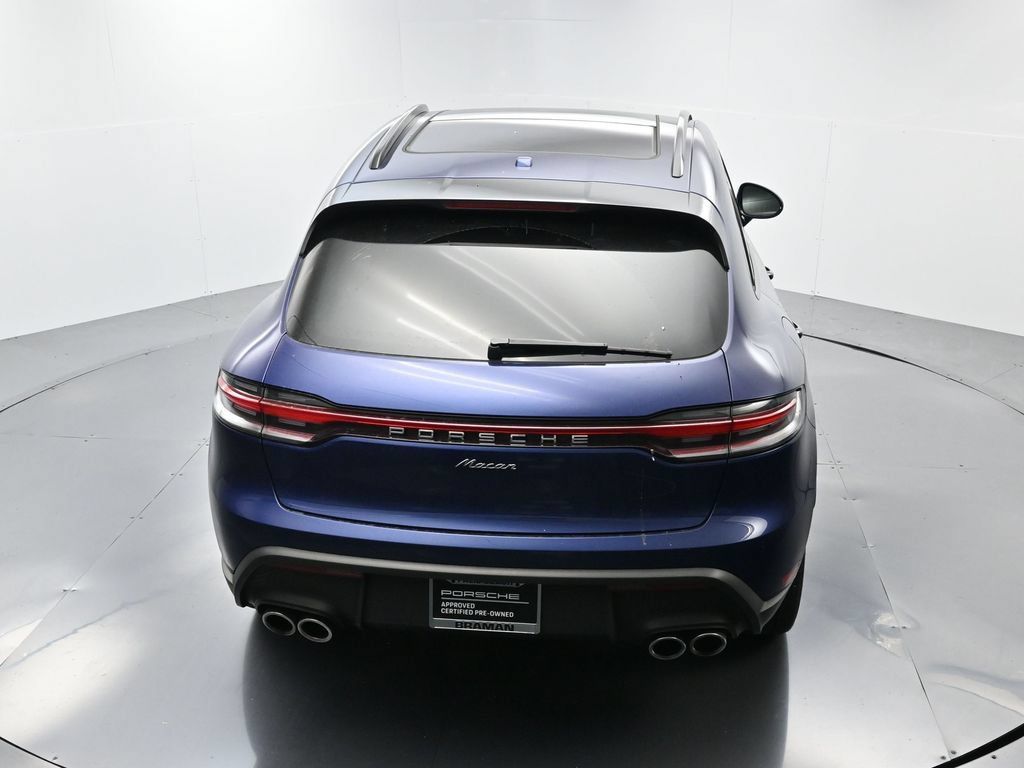 Certified 2024 Porsche Macan AWD/4WD image 36