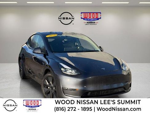 Used 2025 Tesla Model Y Long Range image 1