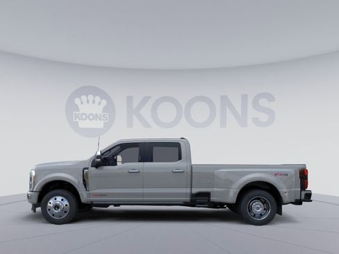 New 2026 Ford F450 Platinum w/ Platinum Plus Package image 4