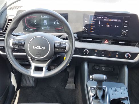 Certified 2025 Kia Sportage LX FWD image 24