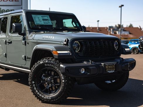New 2025 Jeep Gladiator Willys image 3