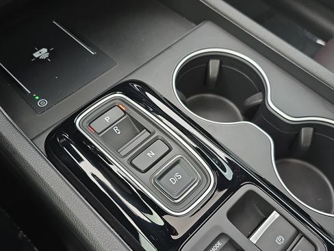 Used 2025 Honda Pilot Black Edition image 21