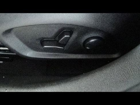 Certified 2023 Jeep Renegade Limited image 17