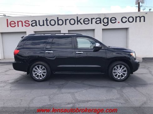 Used 2010 Toyota Sequoia Platinum RWD image 1