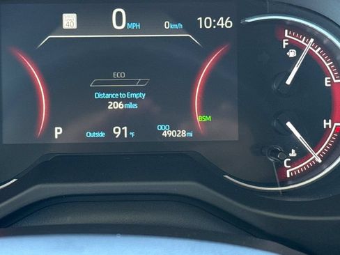 Used 2024 Toyota RAV4 XLE FWD image 38