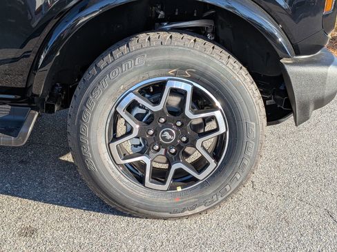 New 2025 Ford Bronco Outer Banks image 13