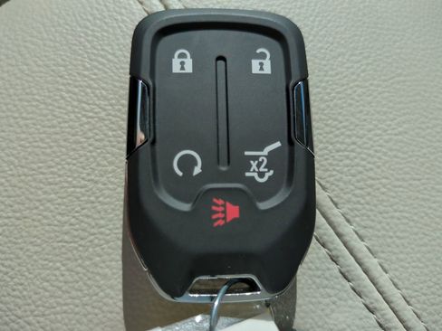 Used 2024 GMC Terrain Denali w/ Denali Premium Package image 29