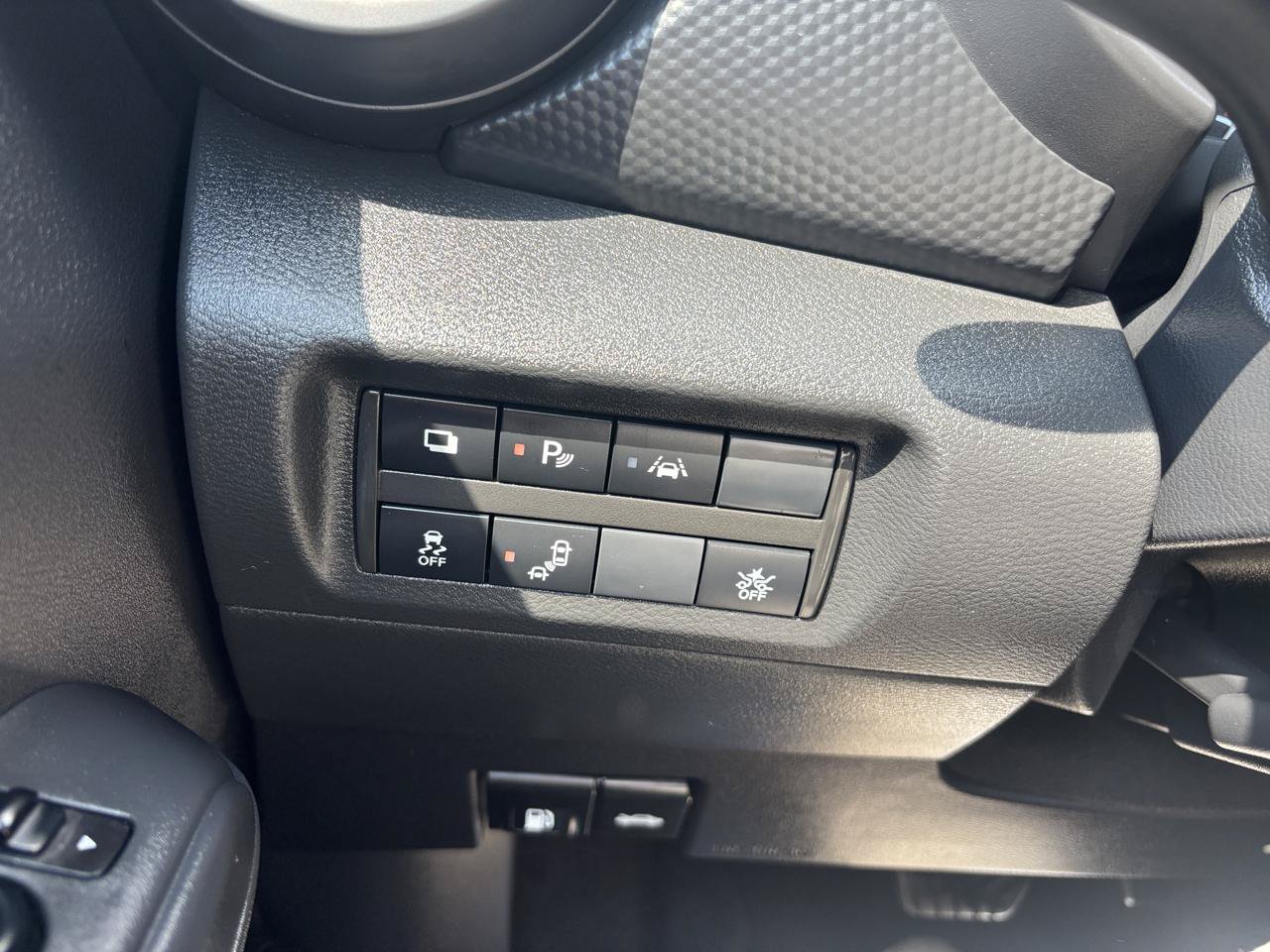 Used 2025 Nissan Kicks Play S FWD image 12