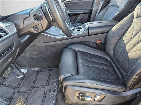 Used 2025 BMW X5 xDrive40i AWD/4WD image 16