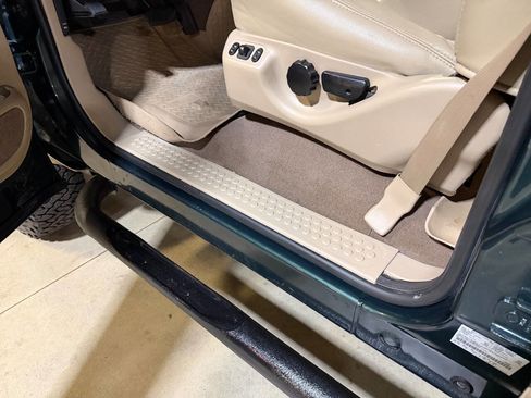 Used 2001 Ford F350 Lariat image 41