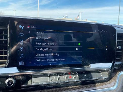 Used 2025 Chevrolet Silverado 2500 LT w/ Convenience Package image 20