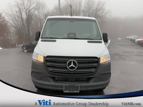 Used 2026 Mercedes-Benz Sprinter 2500 image 3