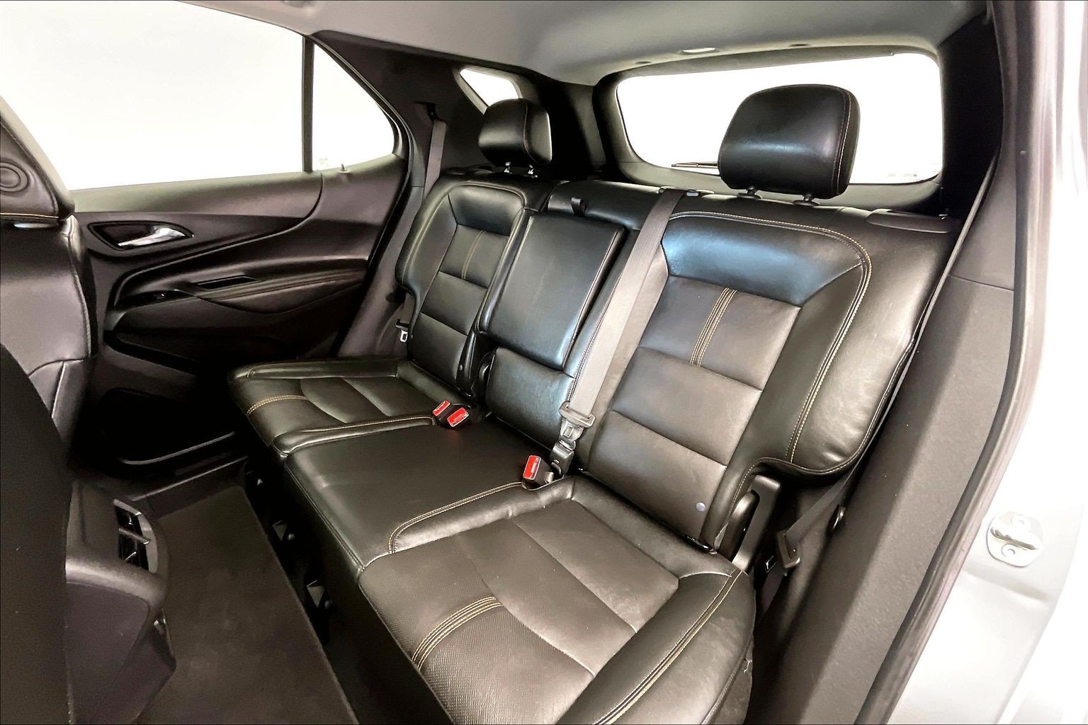 Used 2023 Chevrolet Equinox Premier AWD/4WD image 19