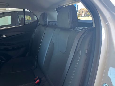 Used 2025 Buick Encore GX Preferred image 37