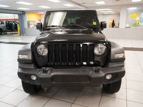 Used 2018 Jeep Wrangler Sport image 13