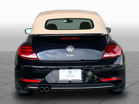 Used 2018 Volkswagen Beetle 2.0T Coast w/ Coast Lighting Package FWD image 5